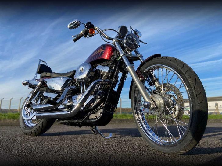 Harley-Davidson XL 1200 V SEVENTY TWO 12 