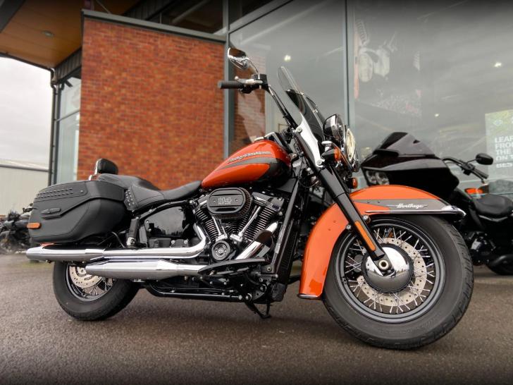 Harley-Davidson FLHCS HERITAGE STC 114 18 