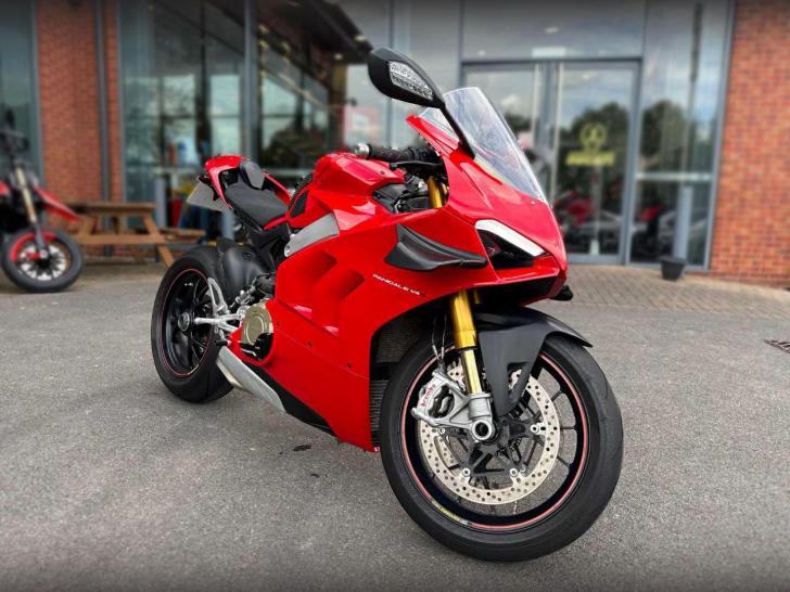 Ducati PANIGALE V4 S