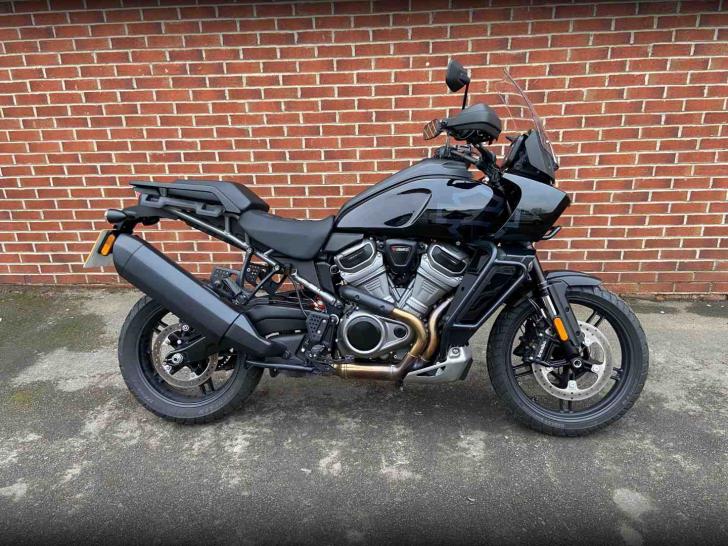 HARLEY-DAVIDSON PAN AMERICA 1250 SPECIAL 