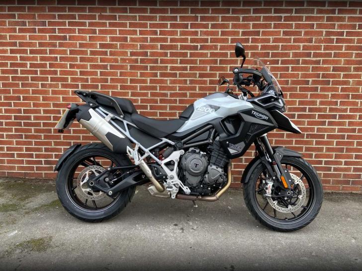 Triumph Tiger 1200 GT