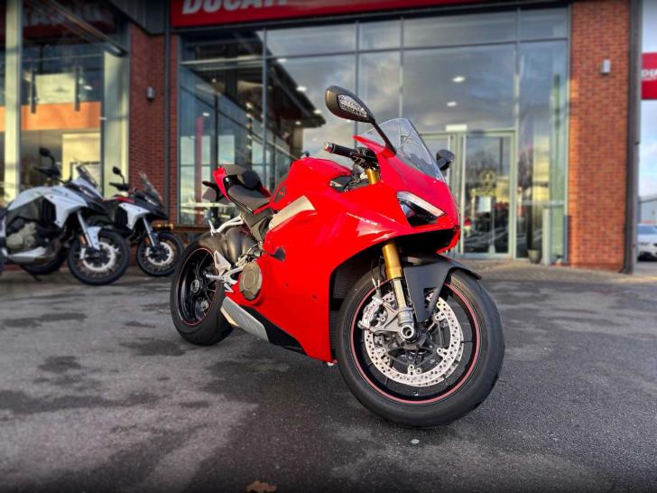 Ducati PANIGALE V4 S