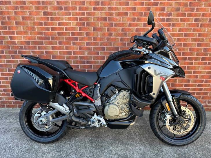 DUCATI MULTISTRADA V4S 2021 MODEL 