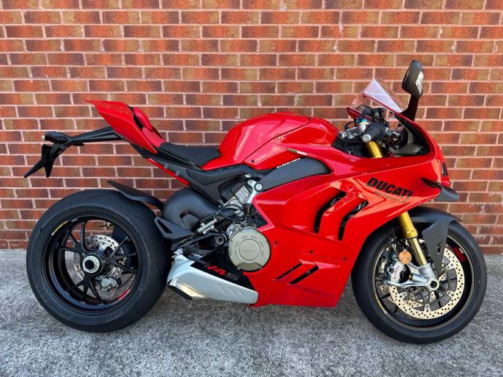 DUCATI PANIGALE V4 S