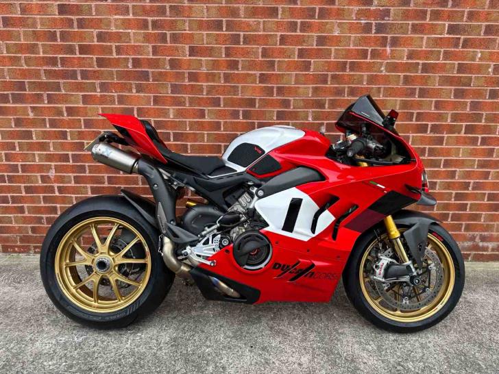 Ducati PANIGALE V4 R