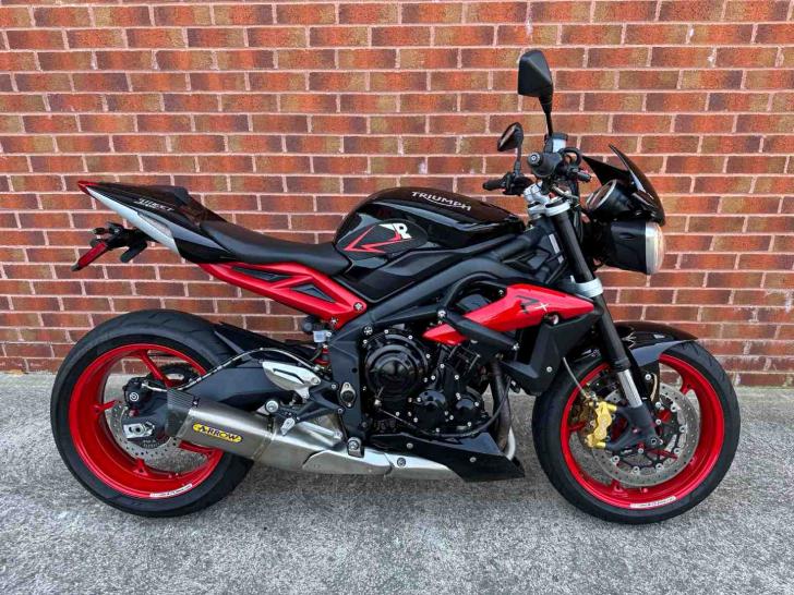 Triumph STREET TRIPLE RX