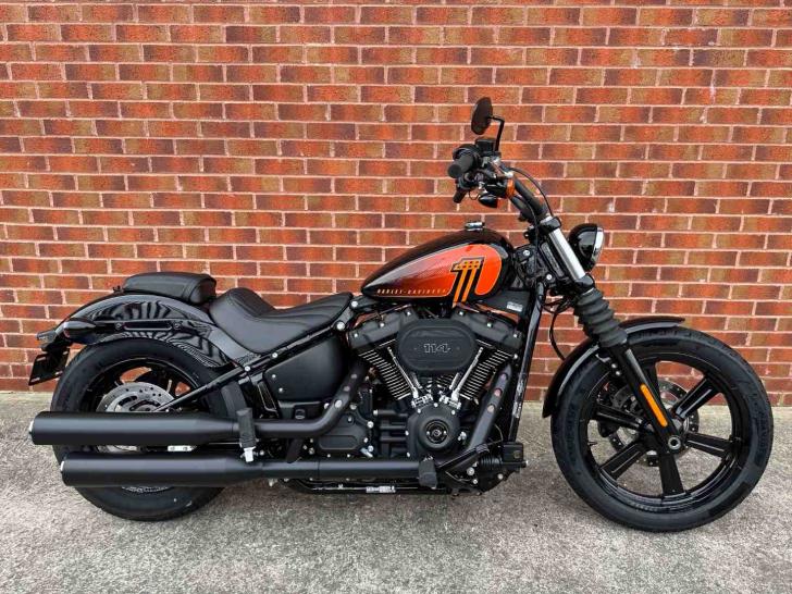 Harley-Davidson STREET BOB 114 1868 23 