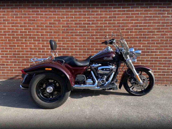 Harley-Davidson FLRT FREEWHEELER 1868 22 