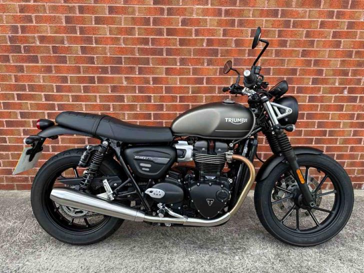 Triumph BONNEVILLE STREET TWIN 