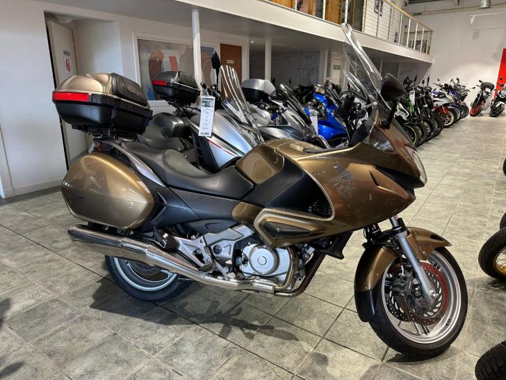 Honda NT700V DEAUVILLE