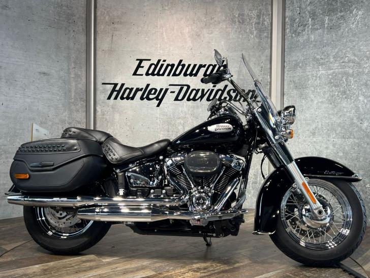 Harley-Davidson SOFTAIL FLHCS HERITAGE CLASSIC 114