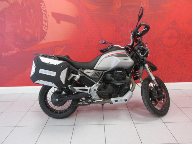 Moto Guzzi V85 TT Travel