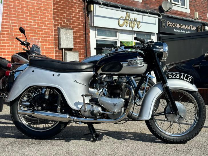 Used Triumph THUNDERBIRD Motorcycles for sale Second hand Triumph motorbikes for sale UK