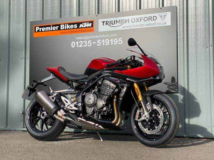 Triumph Speed Triple RR