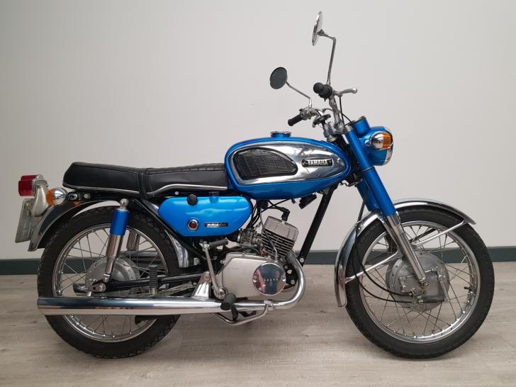 YAMAHA YCS1