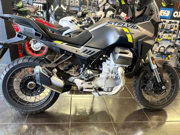 Moto Guzzi STELVIO