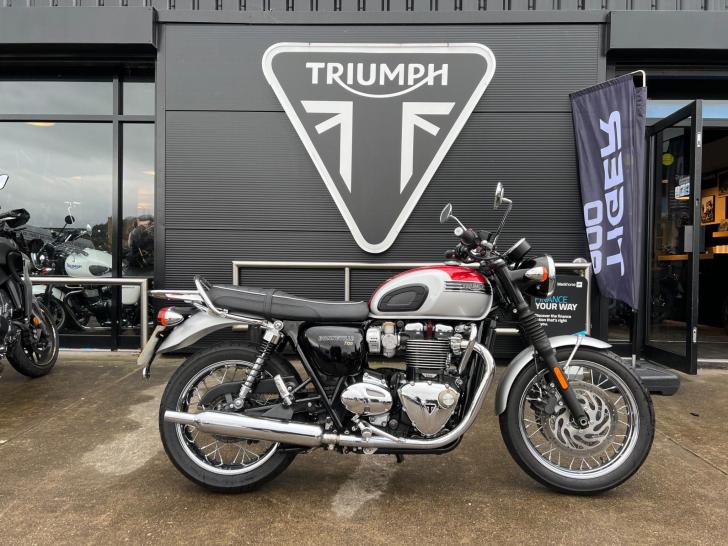 Triumph BONNEVILLE T120 1200