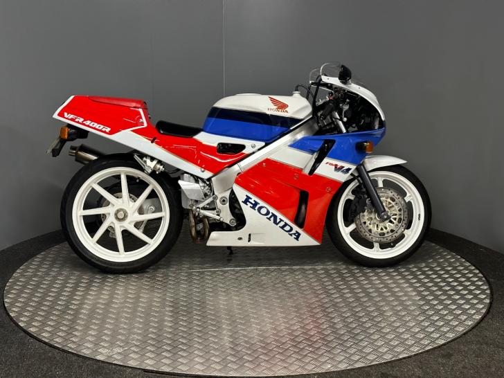 Honda VFR400