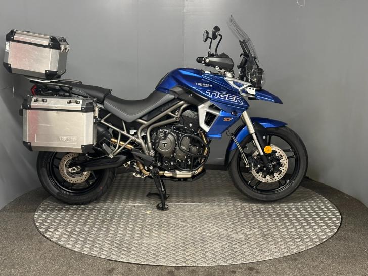 Triumph TIGER 800 XRT