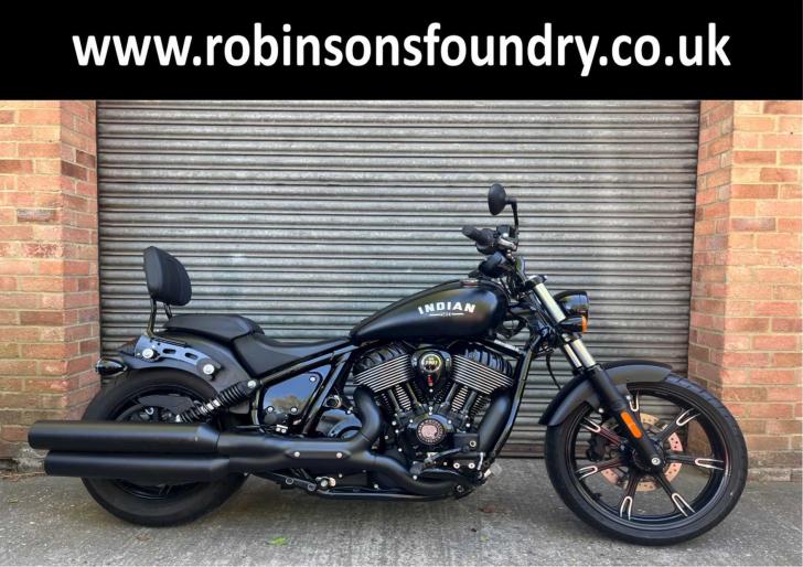 INDIAN MOTORCYCLE CHIEF DARK HORSE