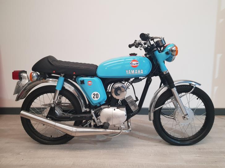 Yamaha YB50 