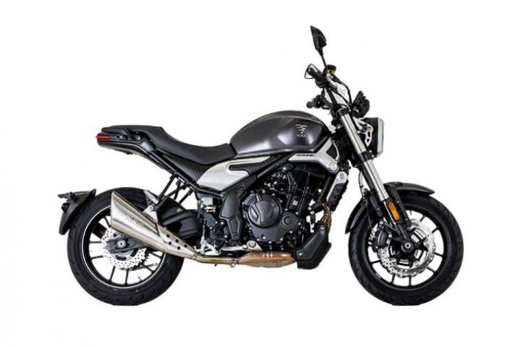 Voge 500AC