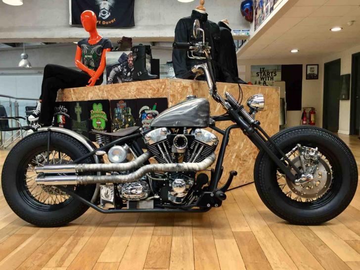 Harley-Davidson BOBBER SPRINGER 