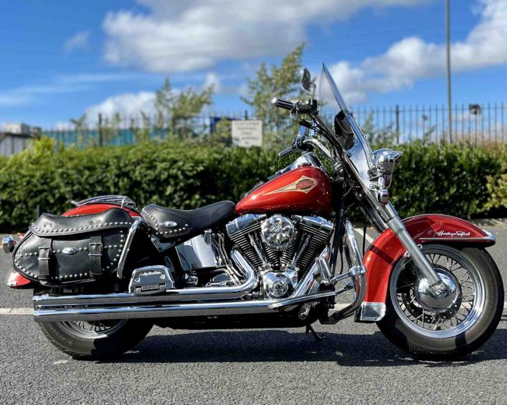 HARLEY-DAVIDSON HERITAGE SOFTAIL CLASSIC 