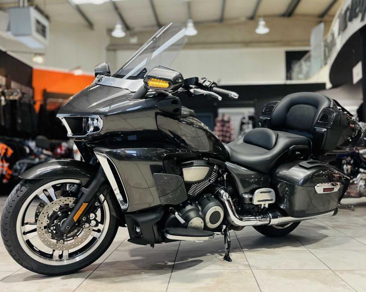 Yamaha FZ8