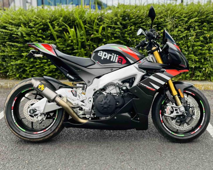 Aprilia TUONO V4 1100 RR
