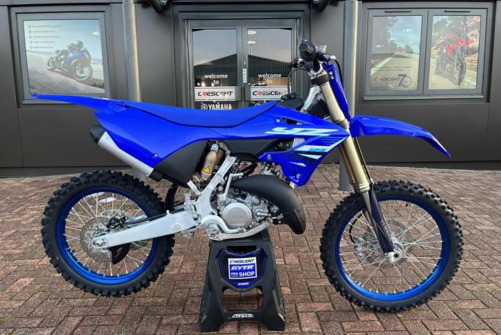 Yamaha YZ125LC 