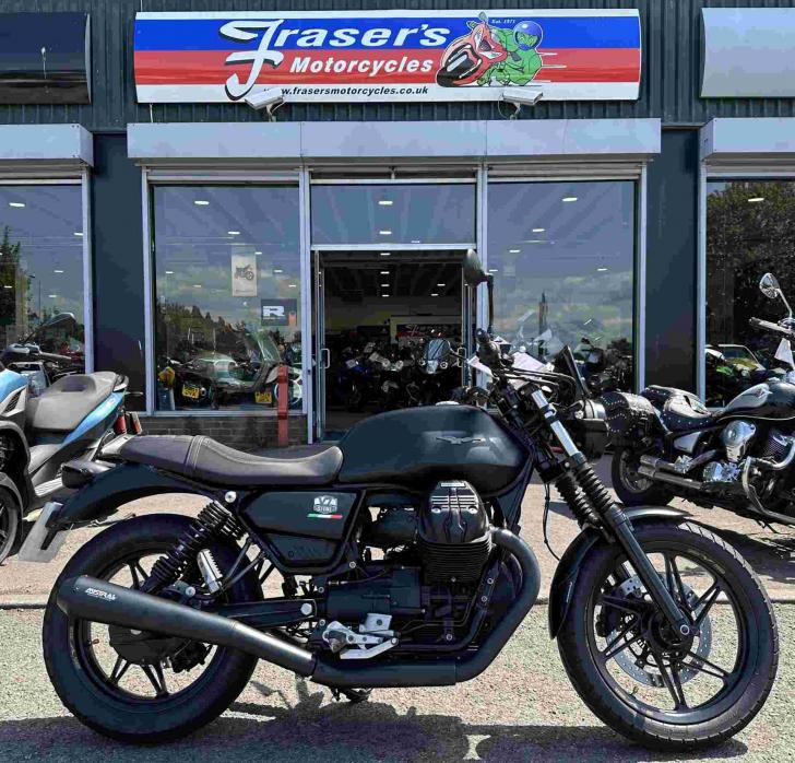 Moto Guzzi V7 STONE
