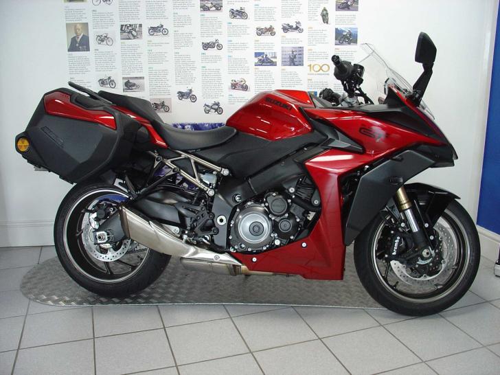 Suzuki GSX-S1000