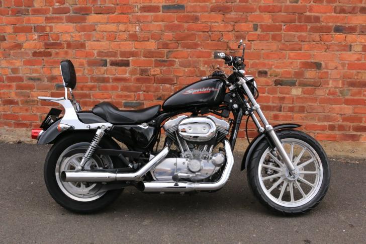 Harley-Davidson SPORTSTER 883