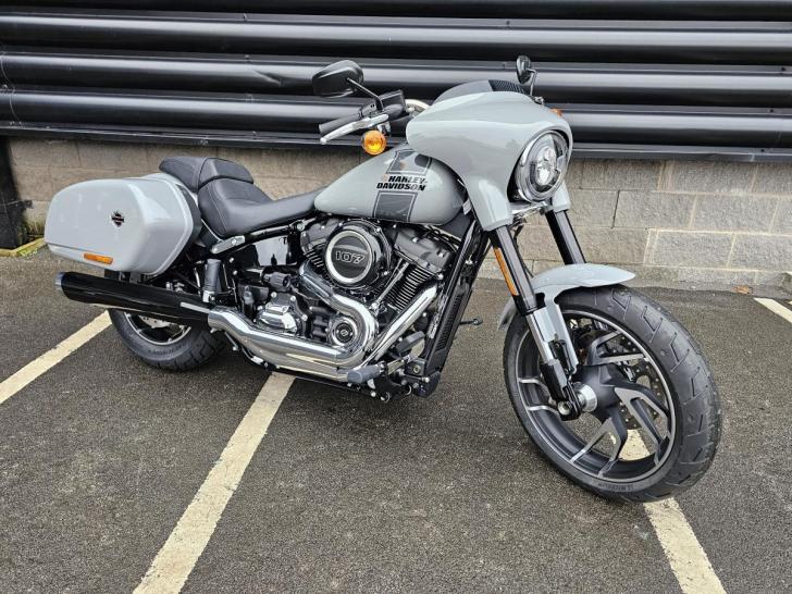 Harley-Davidson SPORT GLIDE 