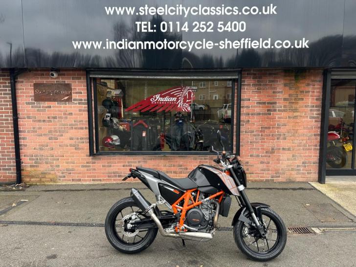 KTM 690 DUKE