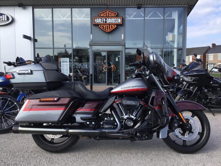 Harley-Davidson CVO FLHTKSE ELECTRA GLIDE ULTRA LIMITED