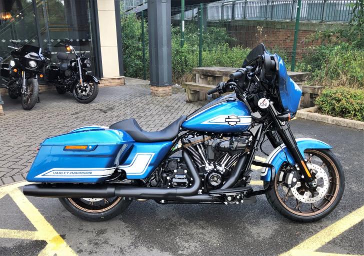 Harley-Davidson TOURING FLHXS STREET GLIDE SPECIAL