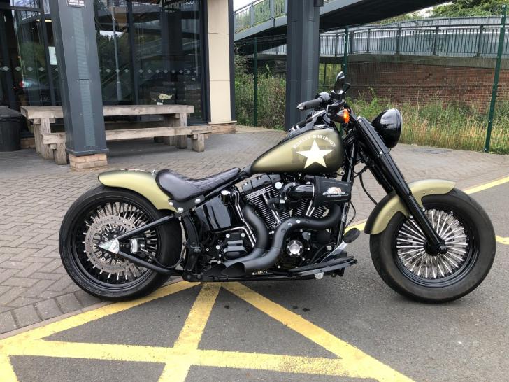 Harley-Davidson SOFTAIL FLSS  SLIM S
