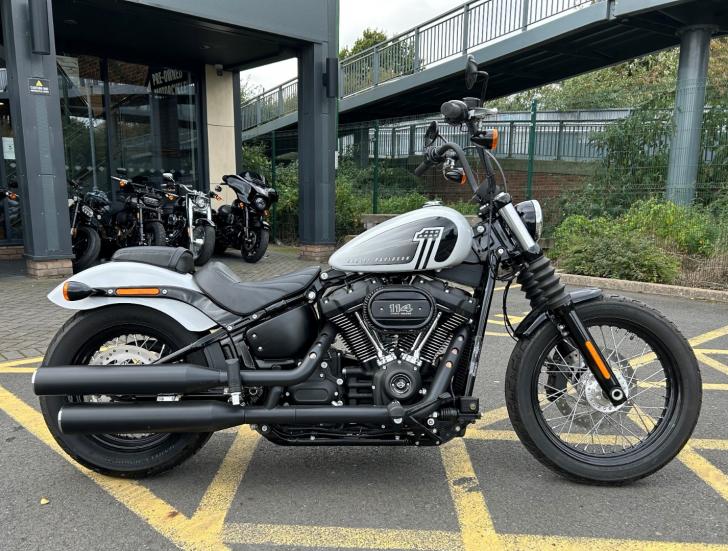 Harley-Davidson SOFTAIL FXBBS STREET BOB 114