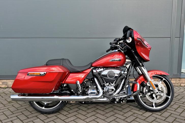 Harley-Davidson TOURING FLHX STREET GLIDE