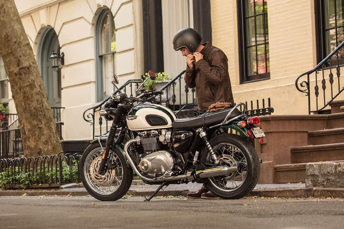 triumph bonneville t120 mpg
